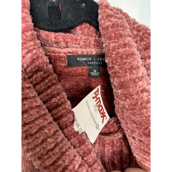 Romeo + Juliet Chenille Turtleneck Sweater NWT Size S - Picture 4 of 6